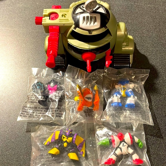 Micro Machines Zbots : Z DOME + 5 Zbots - Picture 1 of 12